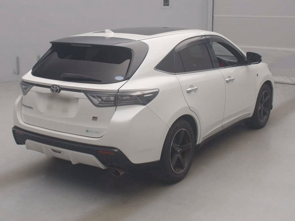 TOYOTA HARRIER