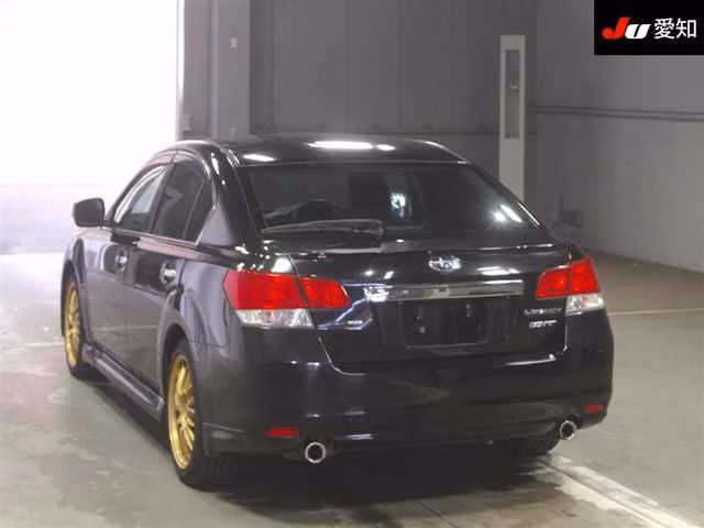 SUBARU LEGACY B4