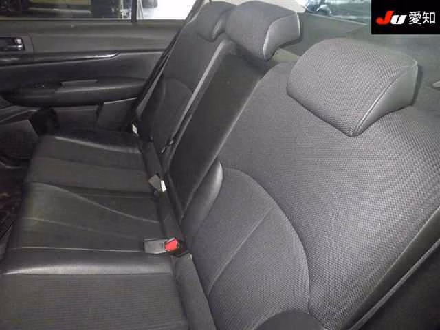 SUBARU LEGACY B4