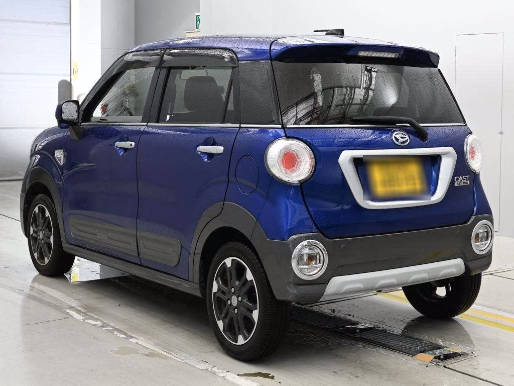 DAIHATSU CAST