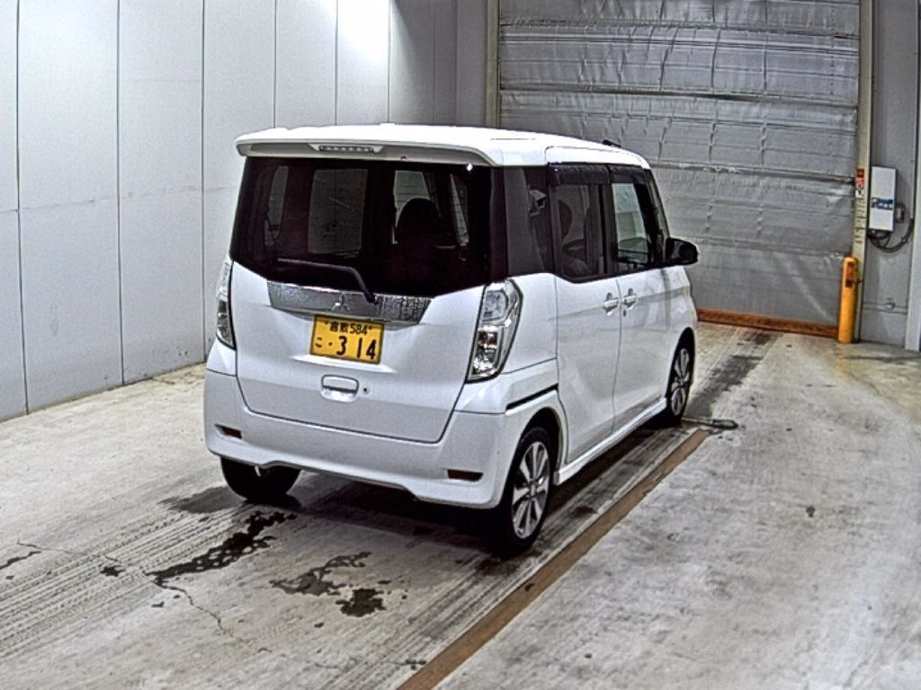 MITSUBISHI EK SPACE