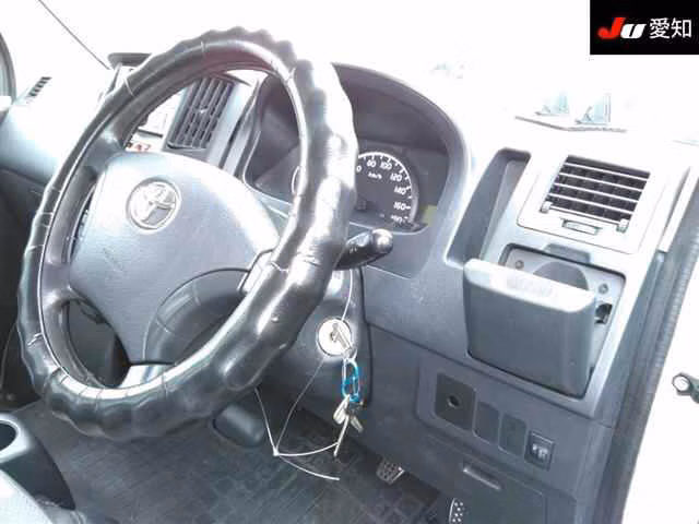 TOYOTA LITE ACE