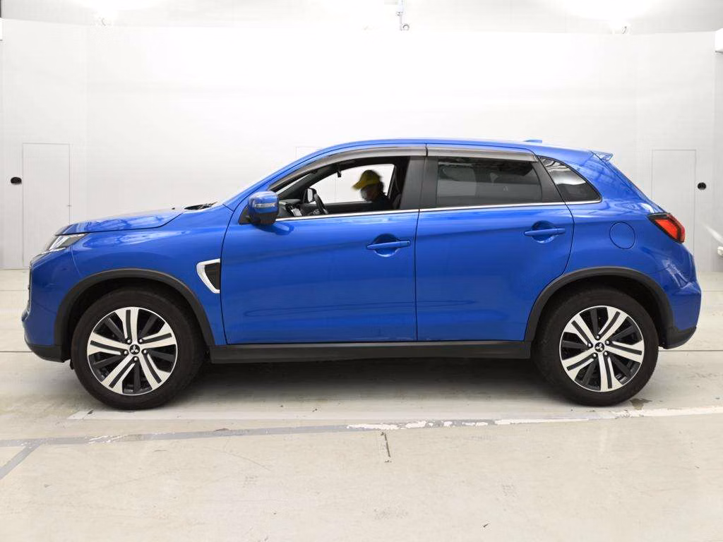 MITSUBISHI RVR