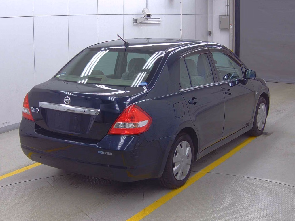 NISSAN TIIDA LATIO