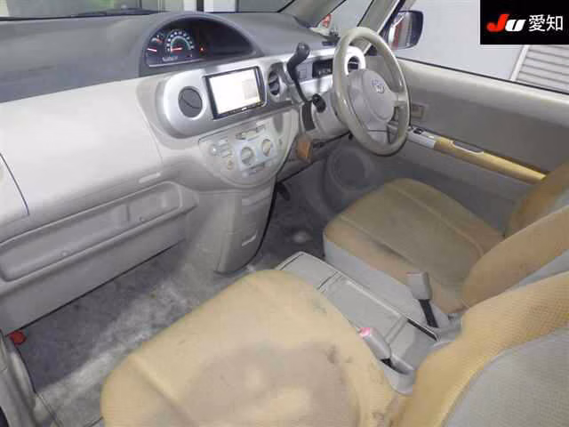 TOYOTA PORTE