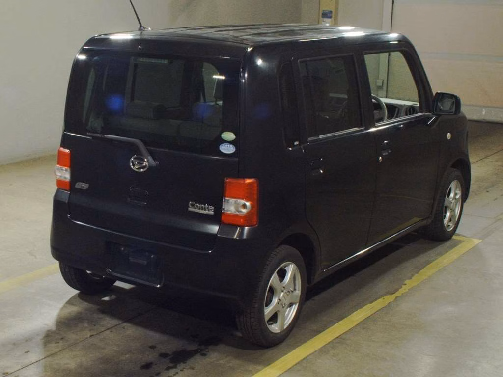 DAIHATSU MOVE CONTE