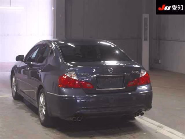 NISSAN FUGA