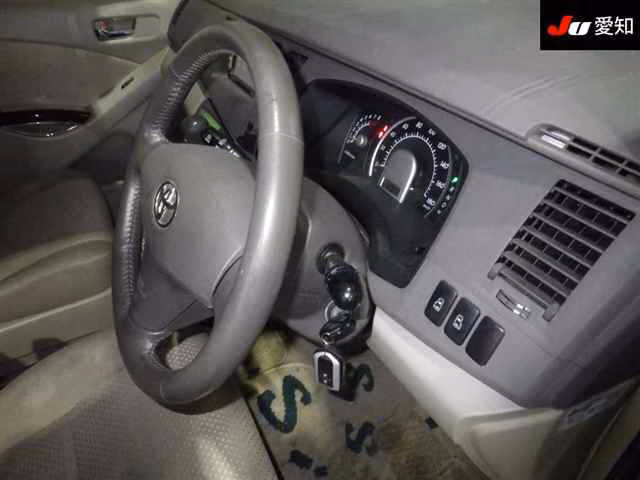 TOYOTA ISIS