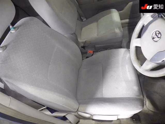 TOYOTA RAUM
