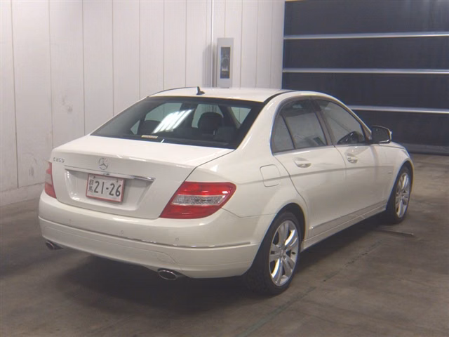 MERCEDES-BENZ C-CLASS