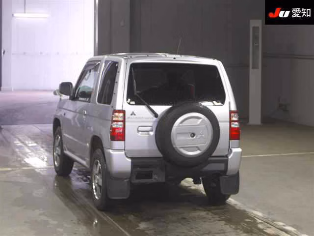 MITSUBISHI PAJERO MINI