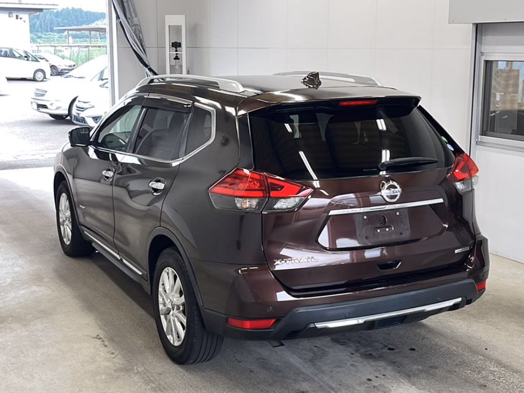 NISSAN X-TRAIL