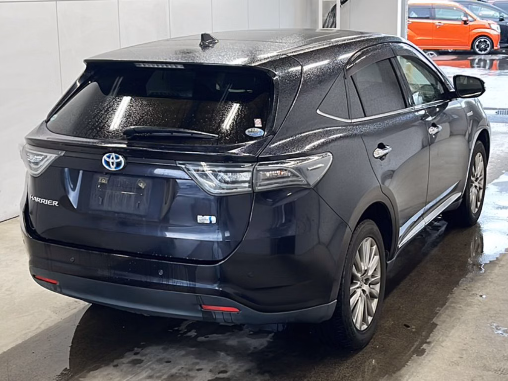 TOYOTA HARRIER