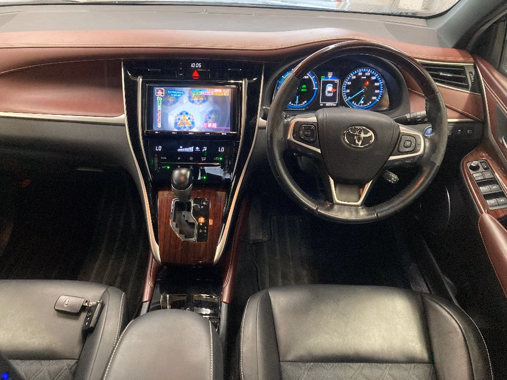 TOYOTA HARRIER