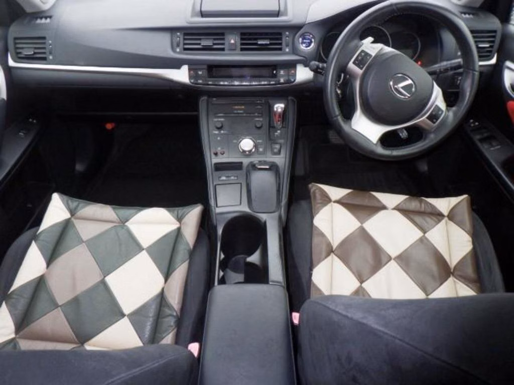 LEXUS CT200H