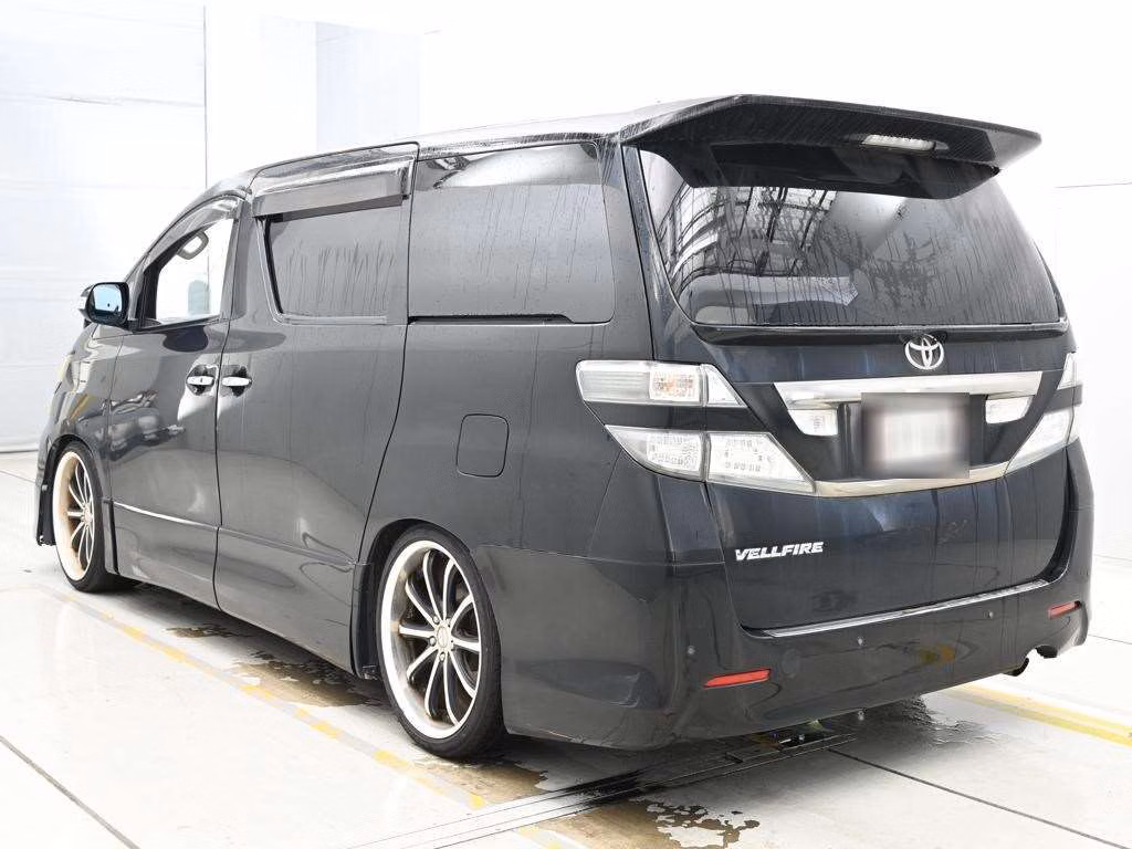 TOYOTA VELLFIRE