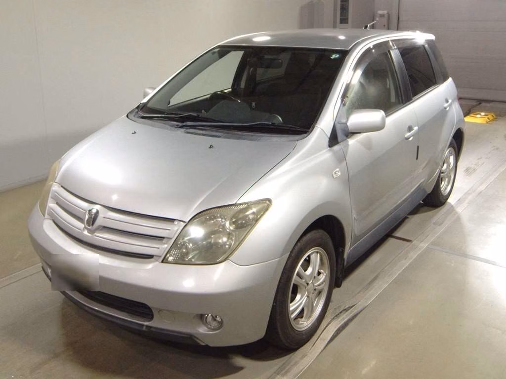 TOYOTA IST