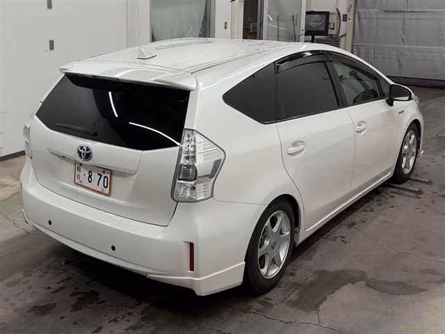 TOYOTA PRIUS ALPHA