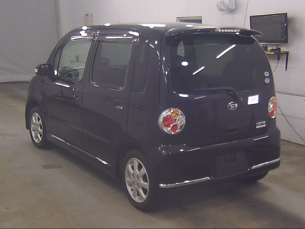 DAIHATSU MOVE LATTE