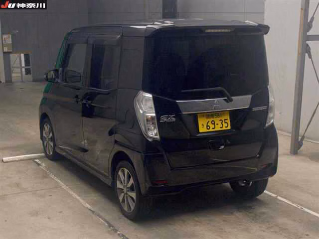 MITSUBISHI EK SPACE