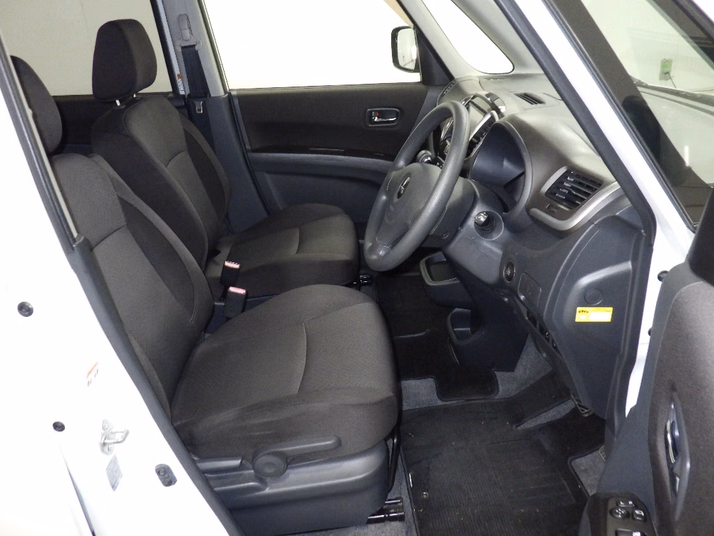 MITSUBISHI DELICA D:2