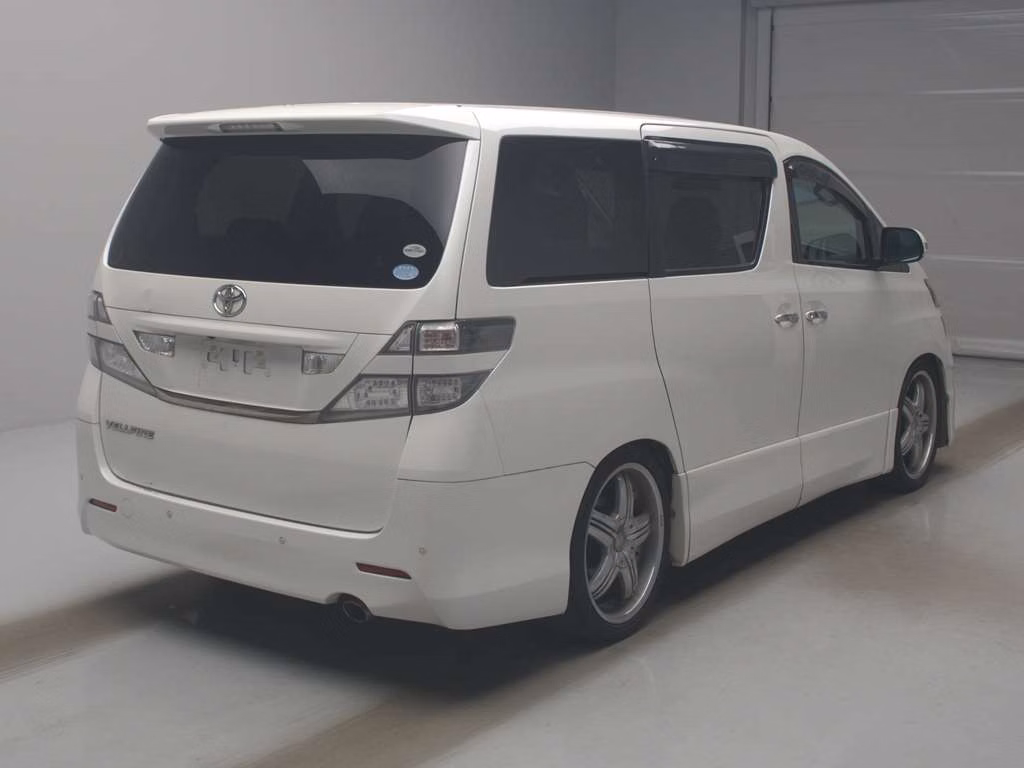 TOYOTA VELLFIRE