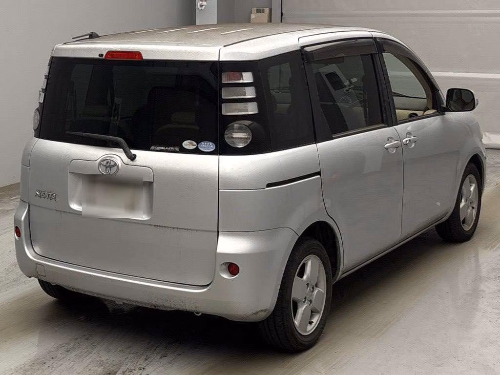 TOYOTA SIENTA
