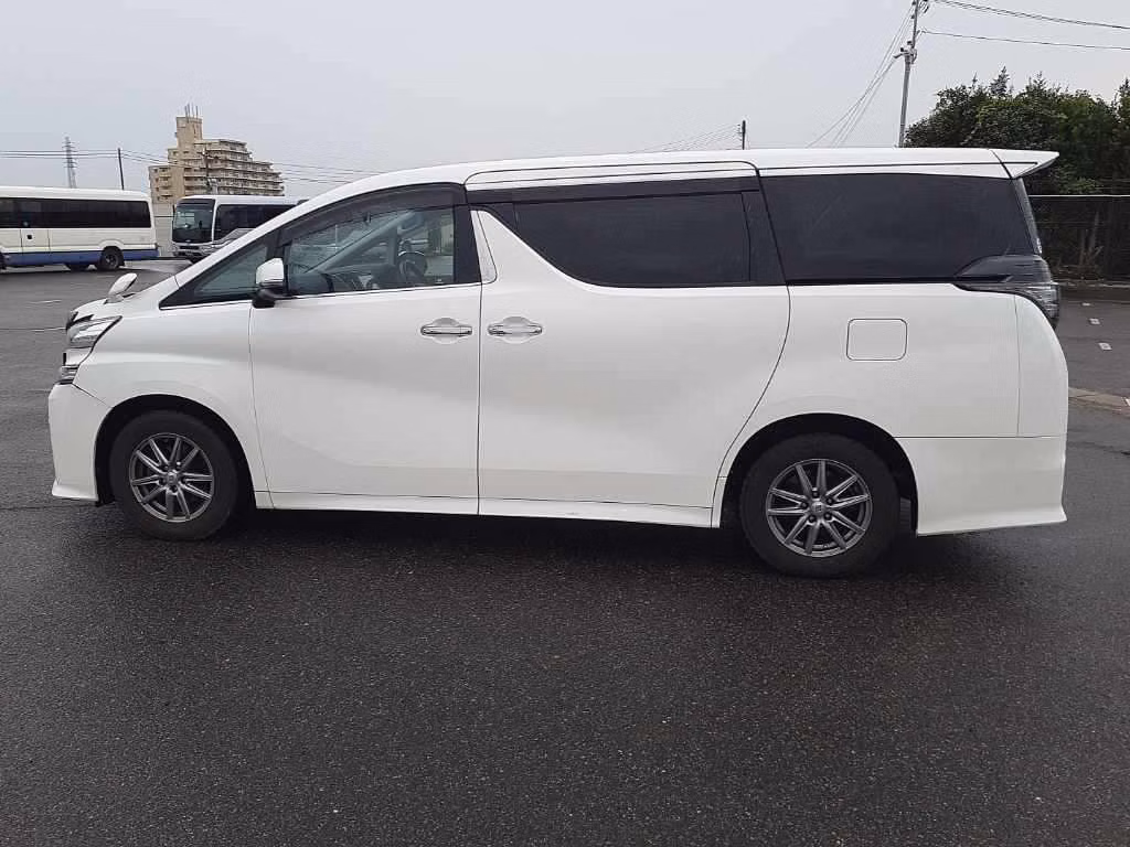 TOYOTA VELLFIRE