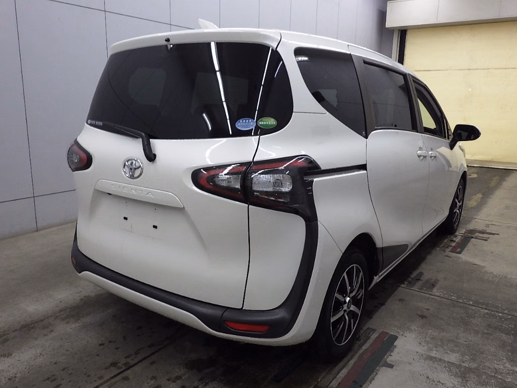 TOYOTA SIENTA