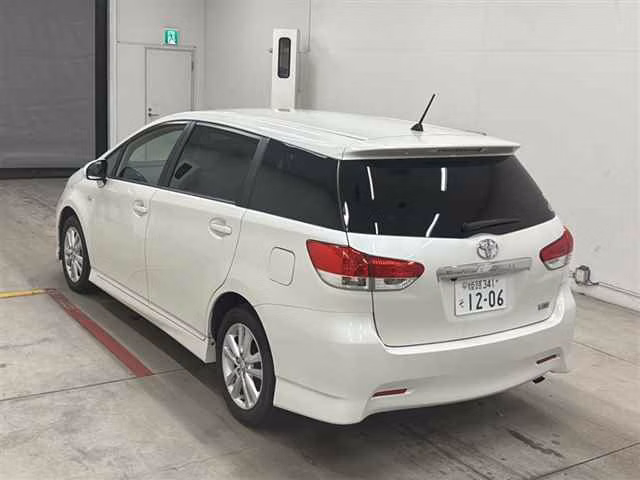 TOYOTA WISH