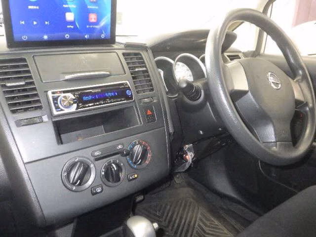 NISSAN TIIDA LATIO