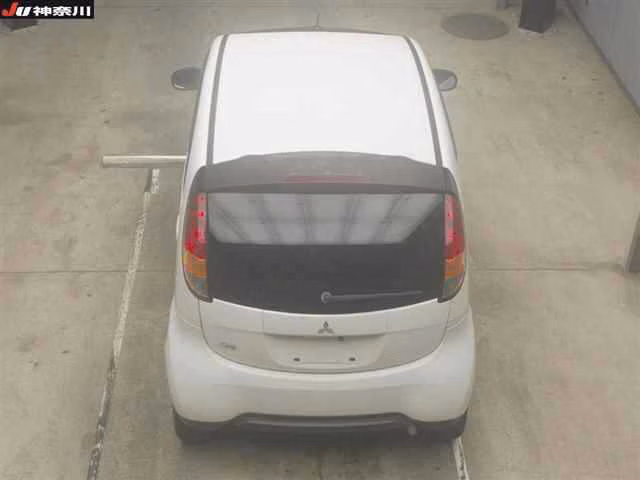 MITSUBISHI I