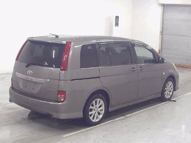 TOYOTA ISIS