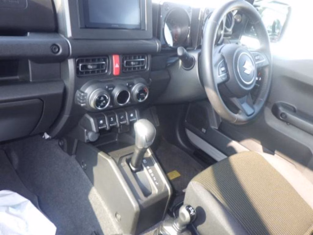 SUZUKI JIMNY SIERRA