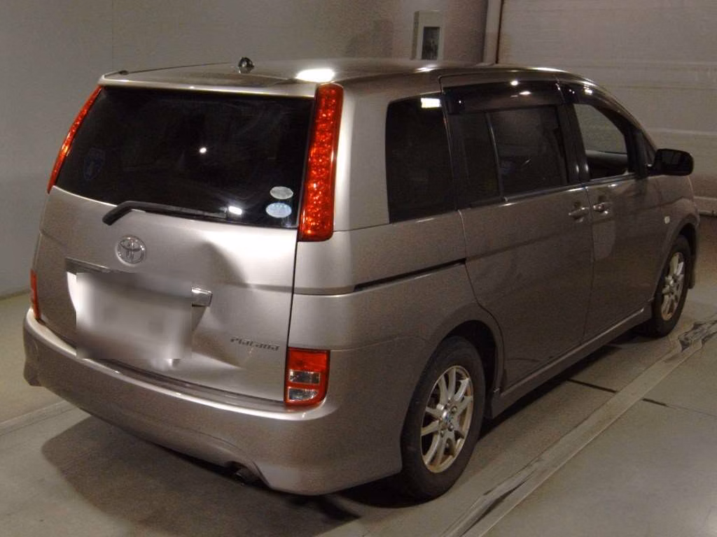 TOYOTA ISIS