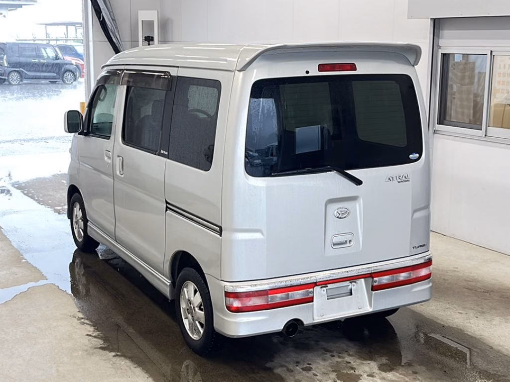 DAIHATSU ATRAI