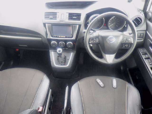 NISSAN LAFESTA