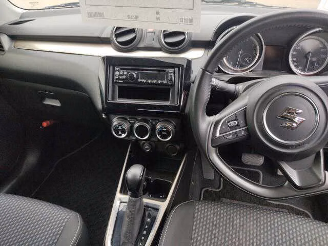 SUZUKI SWIFT