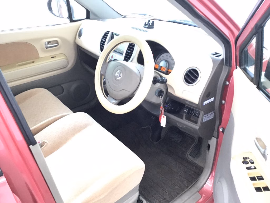 NISSAN MOCO