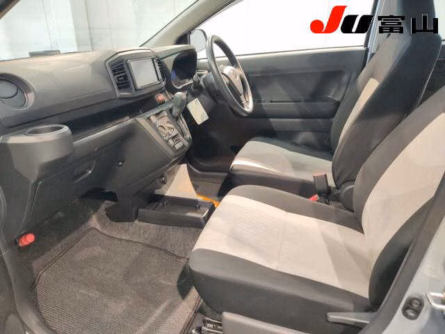 TOYOTA PIXIS EPOCH