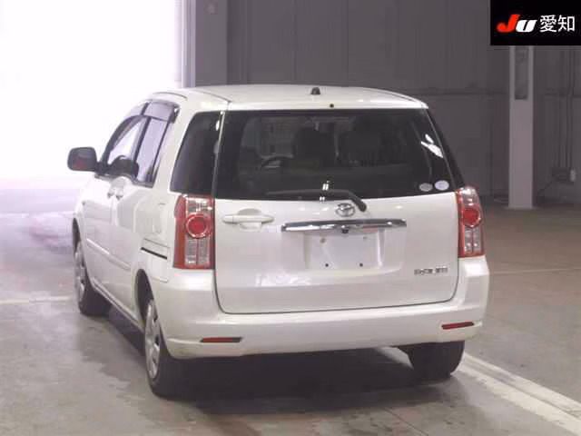 TOYOTA RAUM