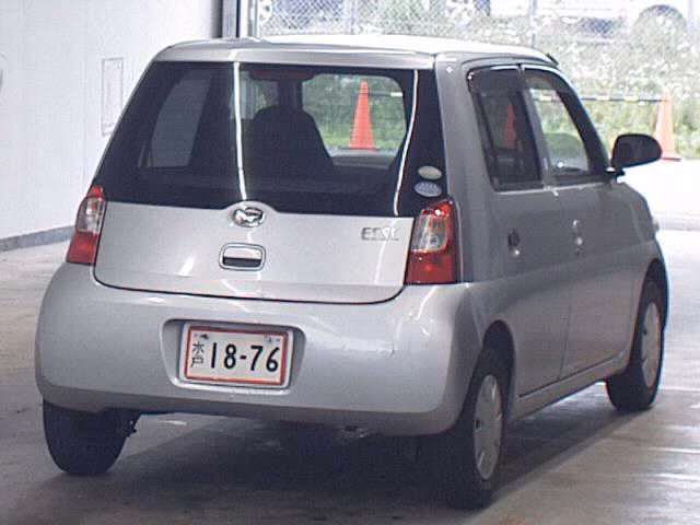 DAIHATSU ESSE