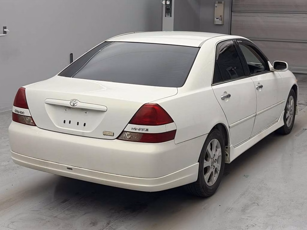 TOYOTA MARK II