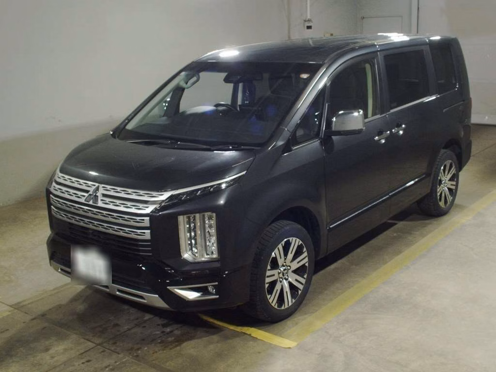 MITSUBISHI DELICA D:5