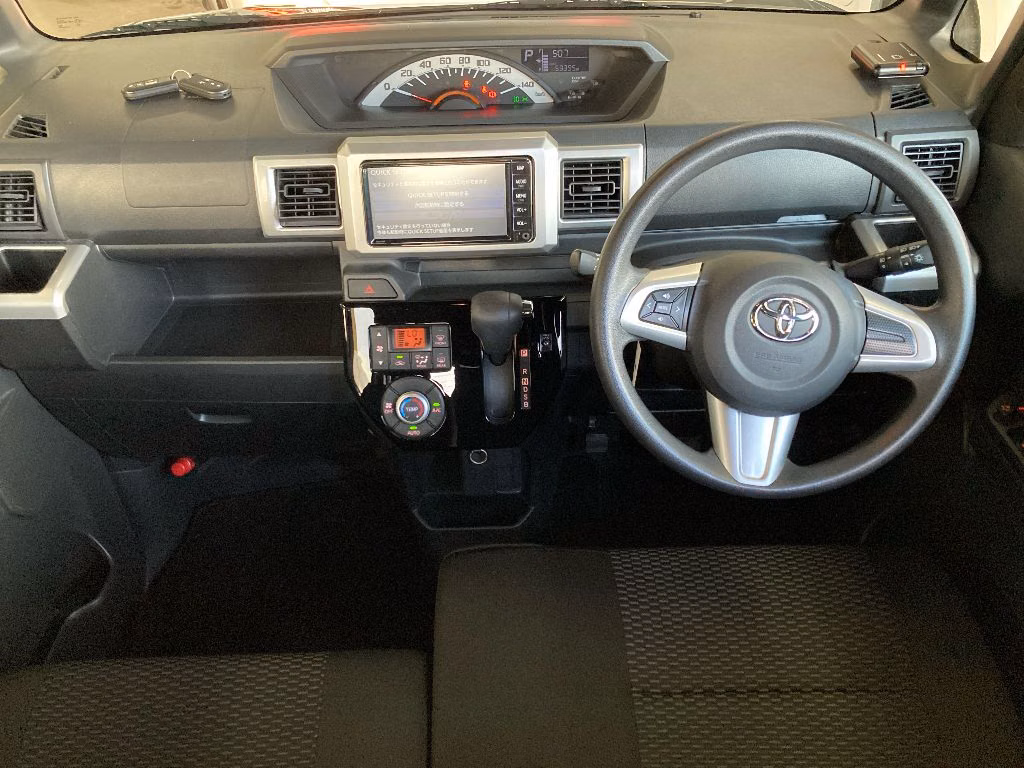 TOYOTA PIXIS MEGA