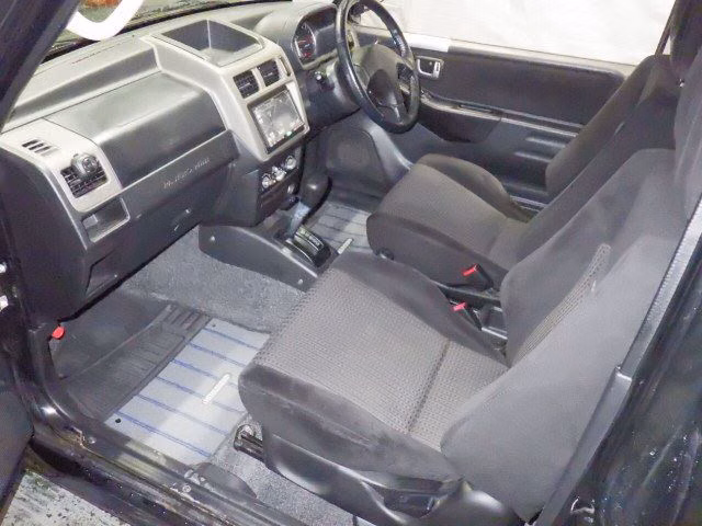 MITSUBISHI PAJERO MINI