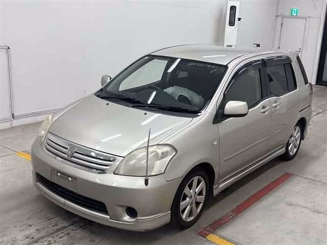 TOYOTA RAUM