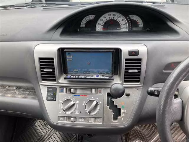 TOYOTA RAUM