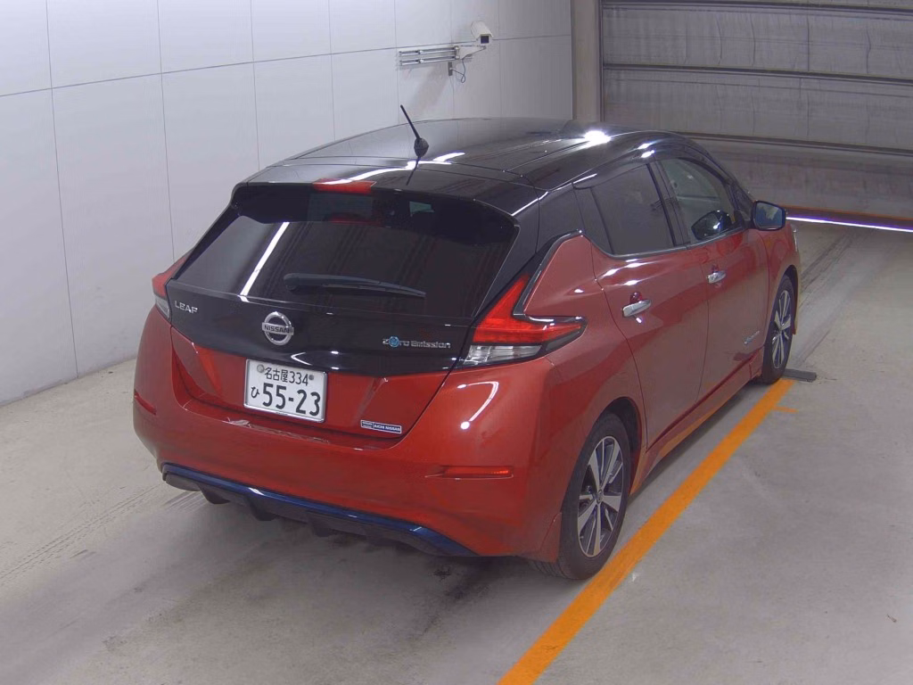NISSAN LEAF