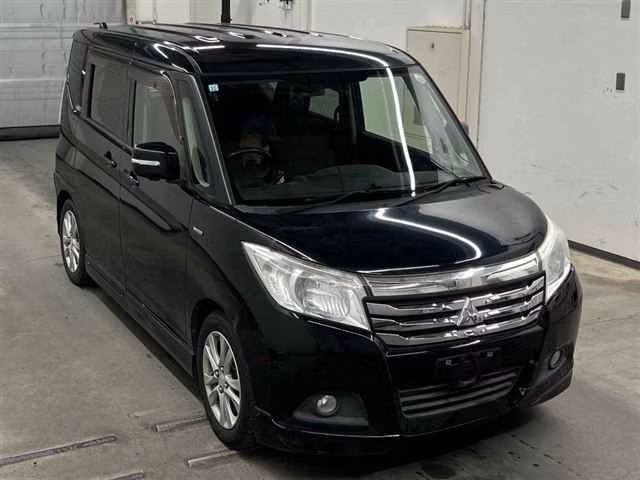 MITSUBISHI DELICA D:2
